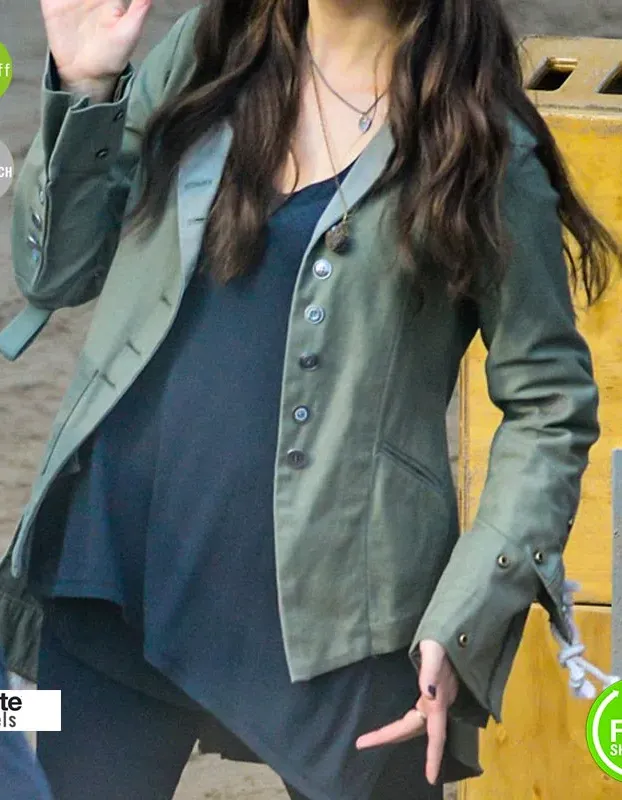 Civil War Elizabeth Olsen (Scarlet Witch) Green Jacket Civil War Elizabeth Olsen (Scarlet Witch) Green Jacket