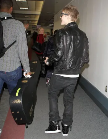 Justin Bieber Heathrow Airport Black Leather Jacket Justin Bieber Heathrow Airport Black Leather Jacket