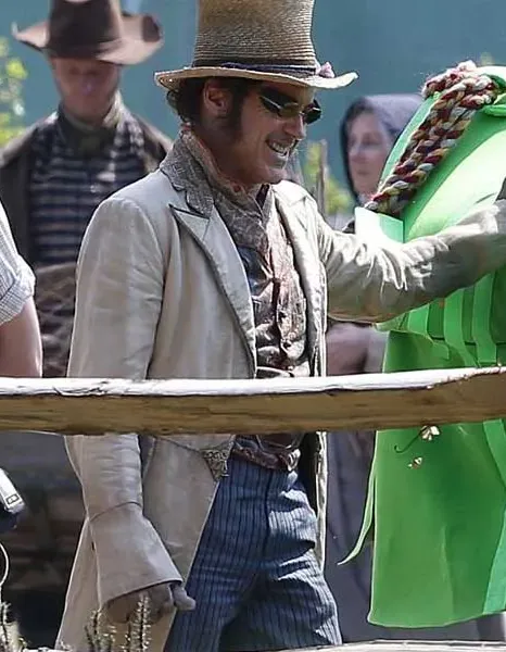 DOLITTLE ROBERT DOWNEY JR. OFF WHITE COAT DOLITTLE ROBERT DOWNEY JR. OFF WHITE COAT