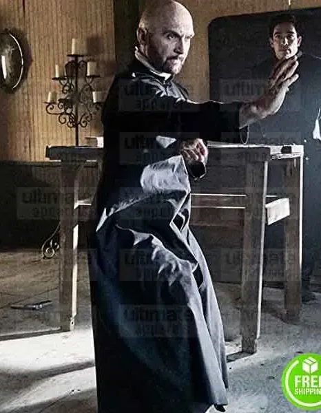 THE MERCENARY DOMINIQUIE VANDENBERG (MAXX) BLACK COTTON TRENCH COAT THE MERCENARY DOMINIQUIE VANDENBERG (MAXX) BLACK COTTON TRENCH COAT