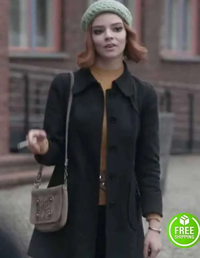 THE QUEEN’S GAMBIT ANYA TAYLOR-JOY (BETH HARMON) BLACK COAT THE QUEEN’S GAMBIT ANYA TAYLOR-JOY (BETH HARMON) BLACK COAT