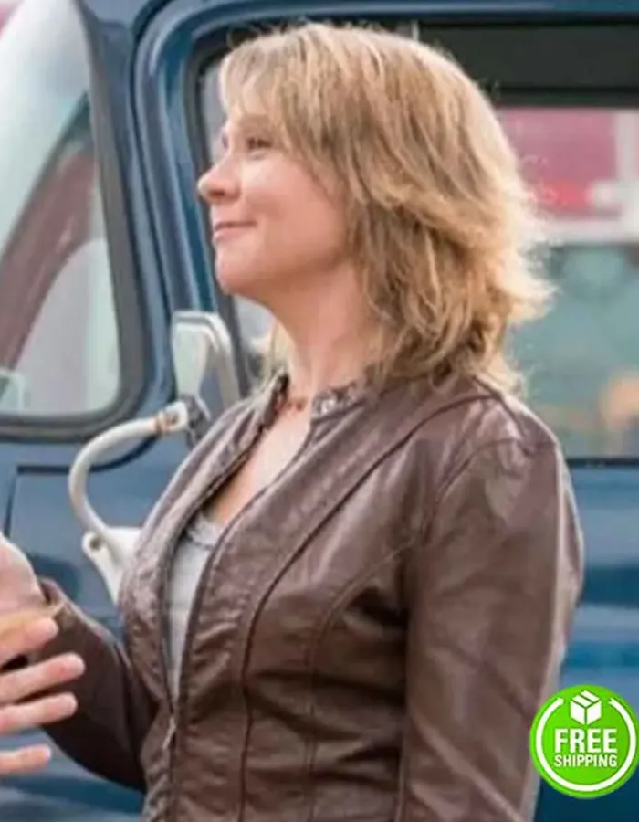 HEARTLAND MEGAN FOLLOWS (LILY BORDEN) BROWN LEATHER JACKET HEARTLAND MEGAN FOLLOWS (LILY BORDEN) BROWN LEATHER JACKET