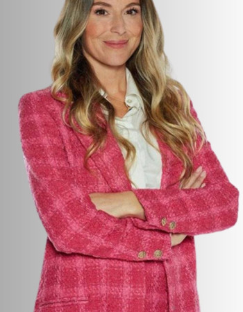 A Paris Proposal 2023 Alexa Penavega (Anna Bowman) Pink Coat