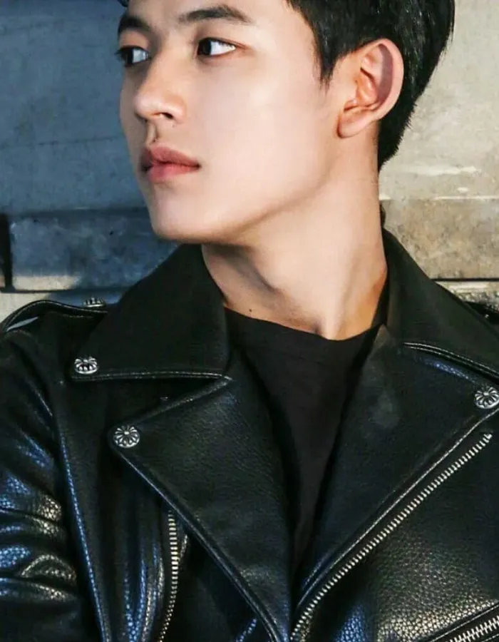 All Of Us Are Dead Park Solomon (Lee Su Hyeok) Black Leather Jacket All Of Us Are Dead Park Solomon (Lee Su Hyeok) Black Leather Jacket