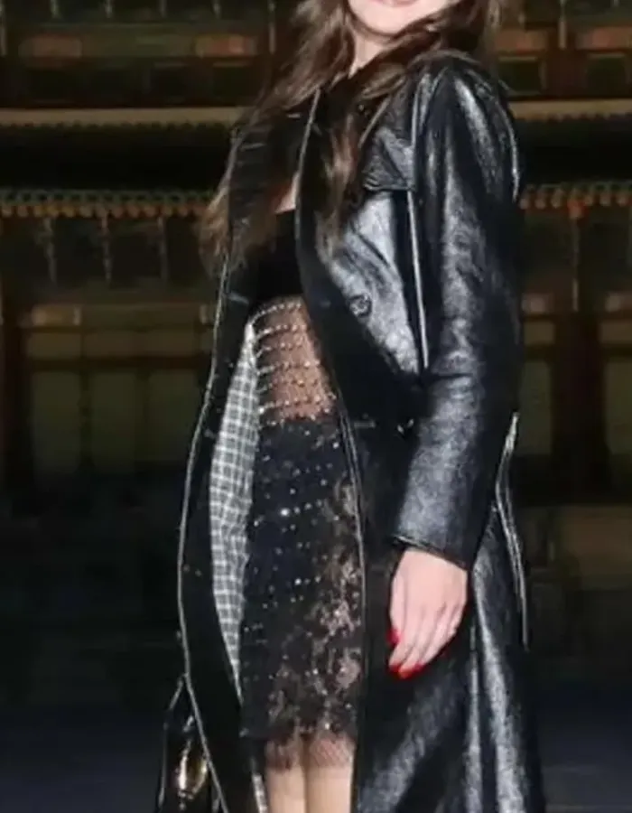 Dakota Johnson Gucci Cruise 2024 Black Leather Trench Coat Dakota Johnson Gucci Cruise 2024 Black Leather Trench Coat