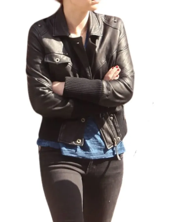 EMMA ROBERTS BLACK LEATHER JACKET EMMA ROBERTS BLACK LEATHER JACKET