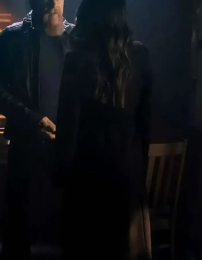Yvonne Chapman Superman & Lois S04 Black Coat