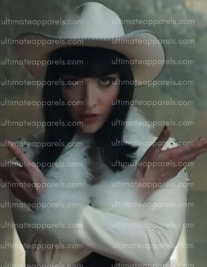One Piece S02 Lera Abova Miss All Sunday White Fur Trench Coat One Piece S02 Lera Abova Miss All Sunday White Fur Trench Coat